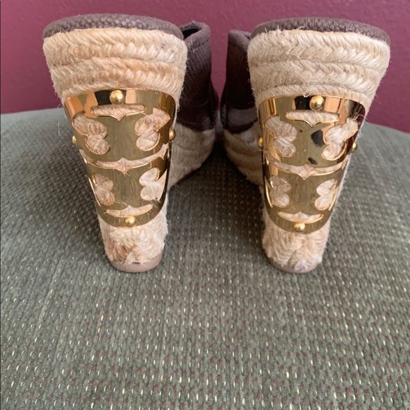 Tori Burch Kristin Brown Wedge Espadrille Sandals - Picture 5 of 8